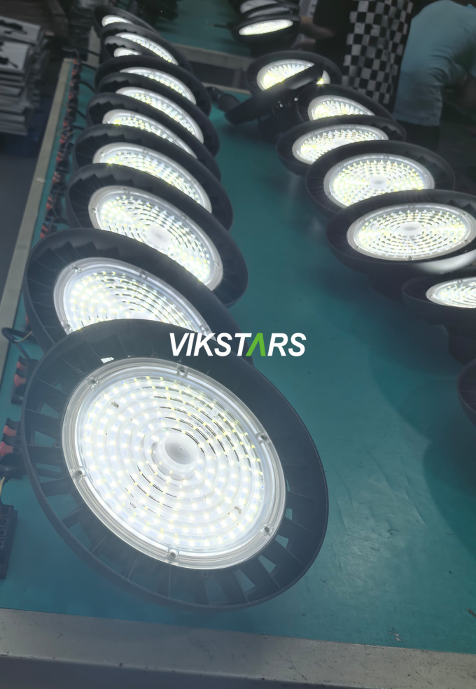 Toptan satış için LED UFO High Bay Lights Warehouse Factory Lighting UFO Lamps IP65 Su geçirmez lambalar 21