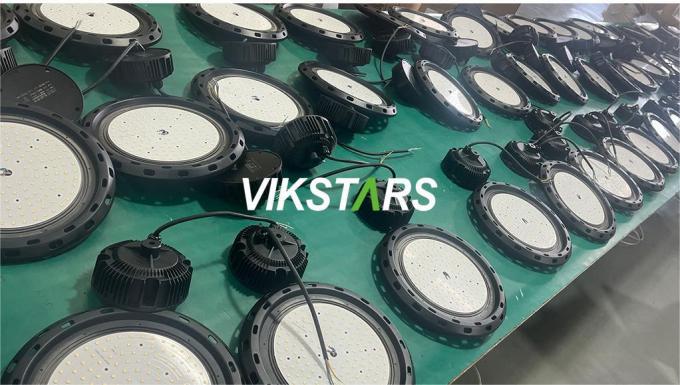 Yüksek Kaliteli 100W 150W 200W Yüksek Körfez Işıkları Proje Endüstriyel Işık Depoları için Klasik Tasarım 21