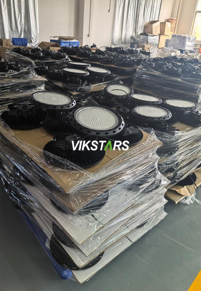 150lm/w UFO Yüksek Körfez Işıkları Döşeme dökümlü Alüminyum Konutlu 5 Yıllık Garanti EMC LED'ler 15